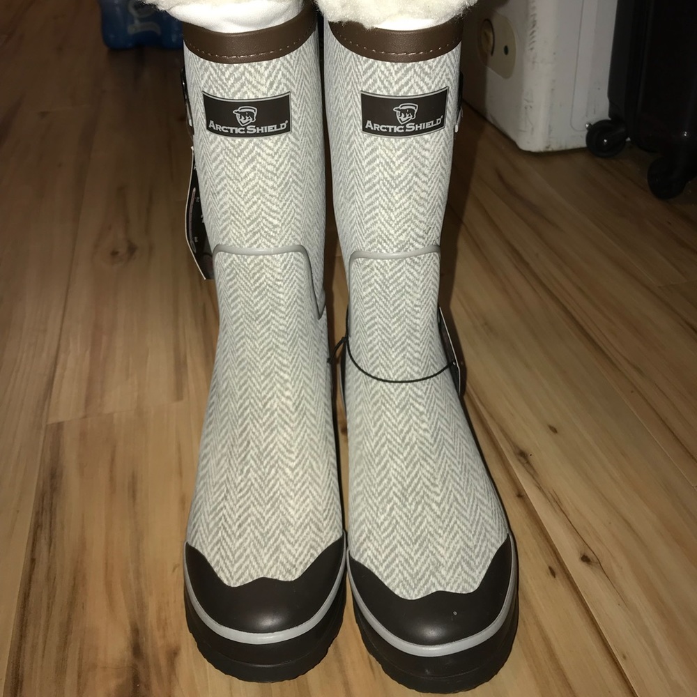Arctic Shield waterproof winter/rain boots size 9